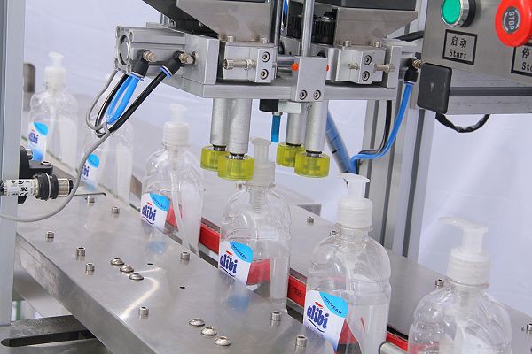 Four Rollers Automatic Spray Pump Cap Srewing Capping Machine